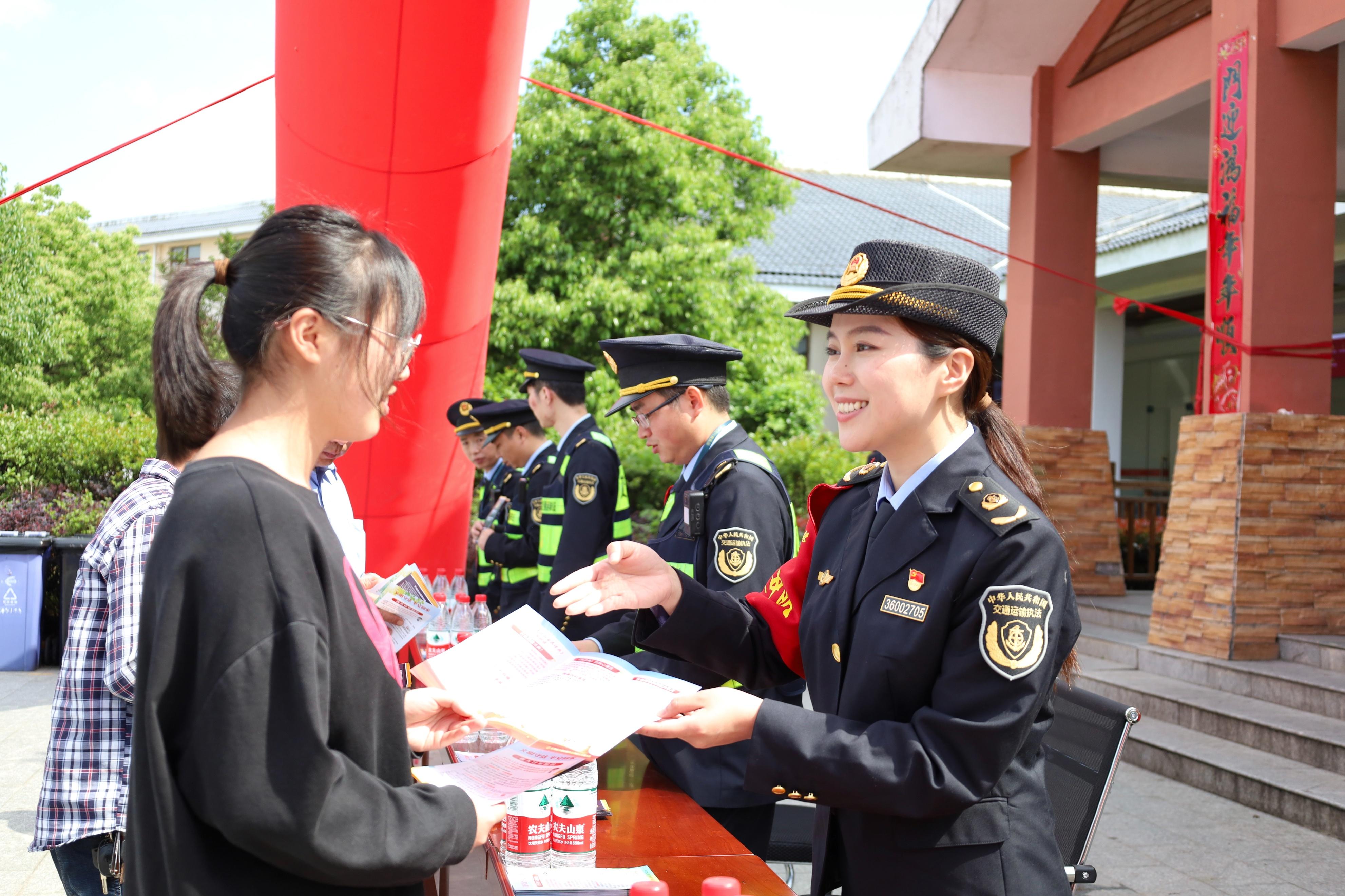 智能交通系统优化城市交通管理方案解析与实践